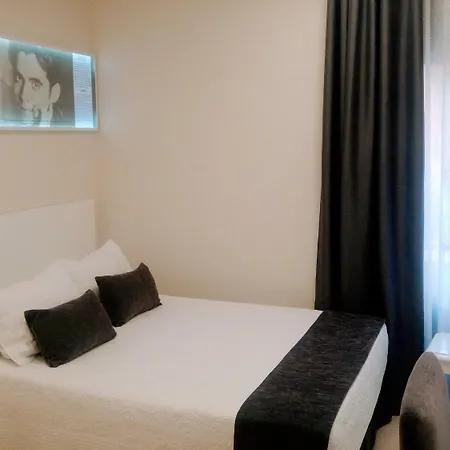 Carlos V Hotel 3*