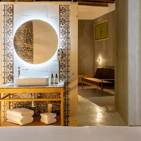 Carlos V Ξενοδοχείο 3*