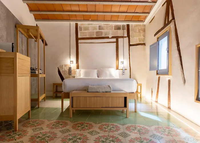 호텔 카를로스 V 3*